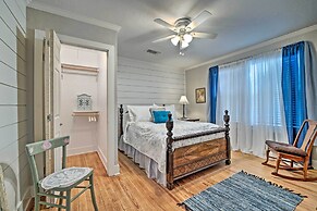 Pet-friendly Brenham Cottage w/ Yard!