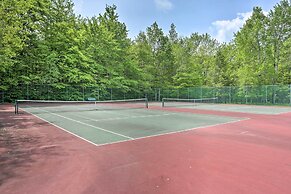 North Arrowhead Lake Cabin w/ Deck, Pets Welcome!