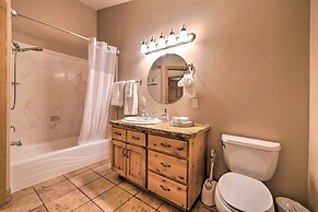 Hurricane Home w/ Pool & Spa ~ 25 Mi to Zion!