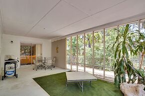 Charming Mid-century House - Just Steps to Lake!
