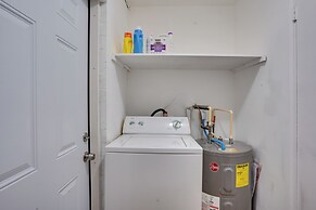 Charming Mid-century House - Just Steps to Lake!