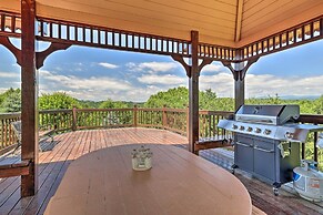 Mtn Views & Fire Pit: Rustic Piney Creek Cabin