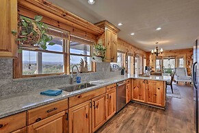 Mtn Views & Fire Pit: Rustic Piney Creek Cabin