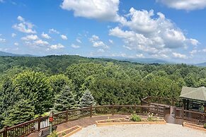 Mtn Views & Fire Pit: Rustic Piney Creek Cabin