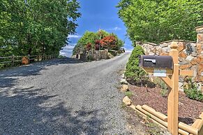 Mtn Views & Fire Pit: Rustic Piney Creek Cabin