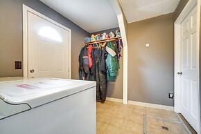 Convenient Kenai Apt - 3 Mi to Beach & Fishing
