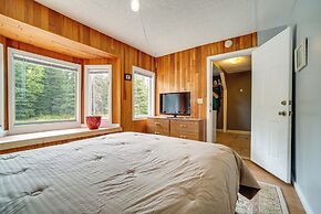Convenient Kenai Apt - 3 Mi to Beach & Fishing