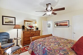 Lake Tahoe Family Home w/ Hot Tub & Game Room!