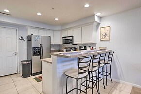 Breezy Lakefront Condo w/ Balcony & Lake View!