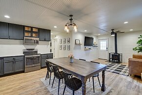 Dog-friendly Home w/ Yard & Fire Pit in Midlothian