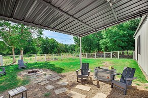 Dog-friendly Home w/ Yard & Fire Pit in Midlothian