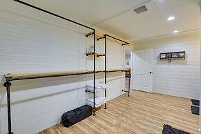 Dog-friendly Home w/ Yard & Fire Pit in Midlothian