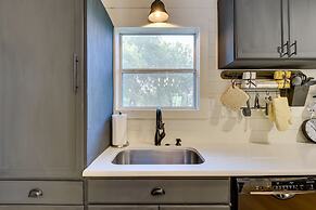 Dog-friendly Home w/ Yard & Fire Pit in Midlothian