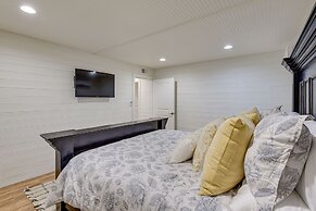 Dog-friendly Home w/ Yard & Fire Pit in Midlothian