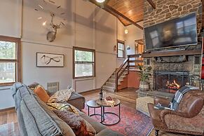 Deck & Fire Pit: Cozy Pocono Mountain Home