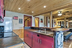 Lavish Ruidoso Condo w/ 2 Private Decks & Hot Tub!