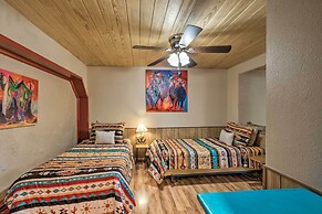 Lavish Ruidoso Condo w/ 2 Private Decks & Hot Tub!