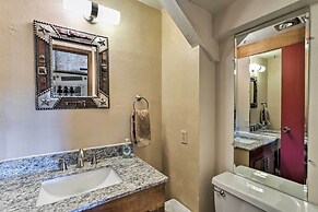 Lavish Ruidoso Condo w/ 2 Private Decks & Hot Tub!