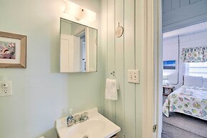 Steps to Ocean: Breezy Myrtle Beach Bungalow!