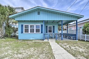 Steps to Ocean: Breezy Myrtle Beach Bungalow!