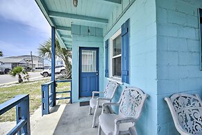 Steps to Ocean: Breezy Myrtle Beach Bungalow!