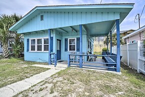 Steps to Ocean: Breezy Myrtle Beach Bungalow!