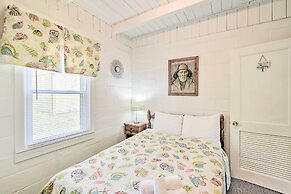Steps to Ocean: Breezy Myrtle Beach Bungalow!