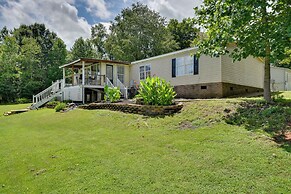 Game Room & Views: Lakefront Shelby Home!