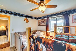 'A Touch of the West' Scenic Grangeville Apt!