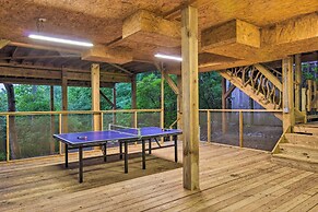 Peaceful Stony Point Getaway w/ Hot Tub & Views!