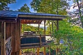 Peaceful Stony Point Getaway w/ Hot Tub & Views!