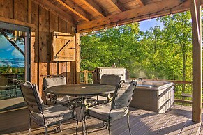 Peaceful Stony Point Getaway w/ Hot Tub & Views!