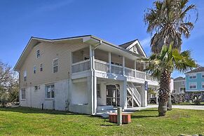 Ground Floor Unit: 10 Miles to Myrtle Beach