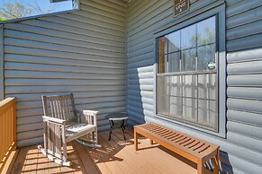 3 Mi to Moonshine Beach: Home w/ Deck & Yard