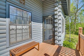 3 Mi to Moonshine Beach: Home w/ Deck & Yard