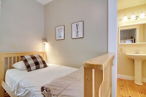 All-season Ludlow Apartment: 3 Mi to Okemo Resort!