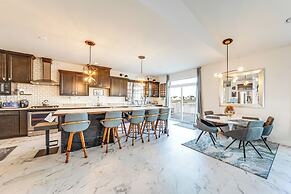 Spacious Waterfront Yorkville Getaway w/ Yard