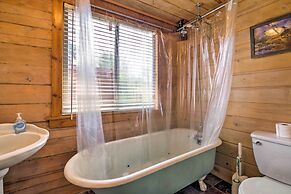 Rustic Idaho Cabin < 10 Mi to Payette Lake!