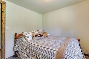 Donnelly Cabin w/ Fire Pit: 5 Mi to Boat & Ski!