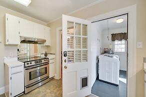 Quaint Goldsboro Home w/ Screened-in Porch!