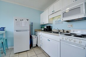 Oceanfront Gem w/ Deck in North Myrtle Beach