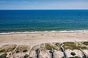 Westhampton Beach Home w/ Deck + Ocean Views!