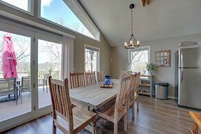 Reeds Spring Retreat w/ Lakeview Deck + Grill