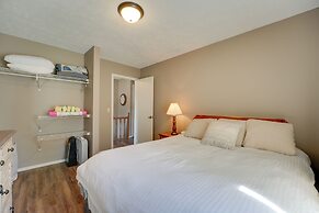 Reeds Spring Retreat w/ Lakeview Deck + Grill