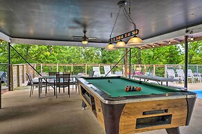 Reeds Spring Retreat w/ Lakeview Deck + Grill