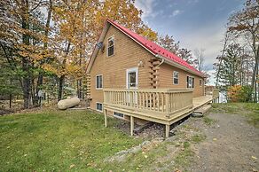 Lakefront Hawks Getaway - Fire Pit & Kayaks!