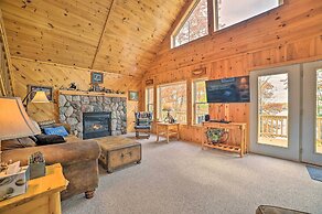 Lakefront Hawks Getaway - Fire Pit & Kayaks!