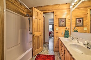 Lakefront Hawks Getaway - Fire Pit & Kayaks!