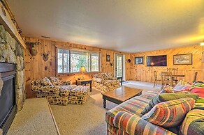 Lakefront Hawks Getaway - Fire Pit & Kayaks!