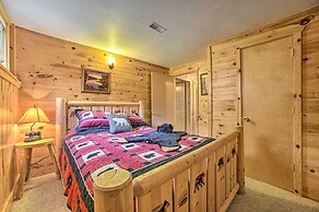 Lakefront Hawks Getaway - Fire Pit & Kayaks!